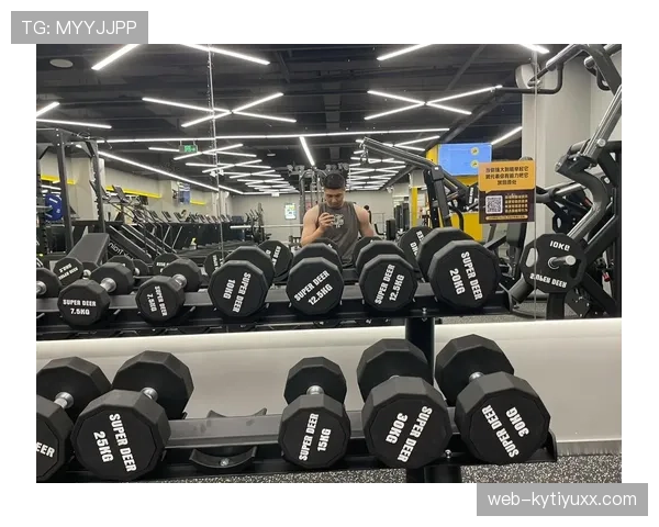 史梦瑶这训练强度，凌晨四点健身房打卡是认真的？